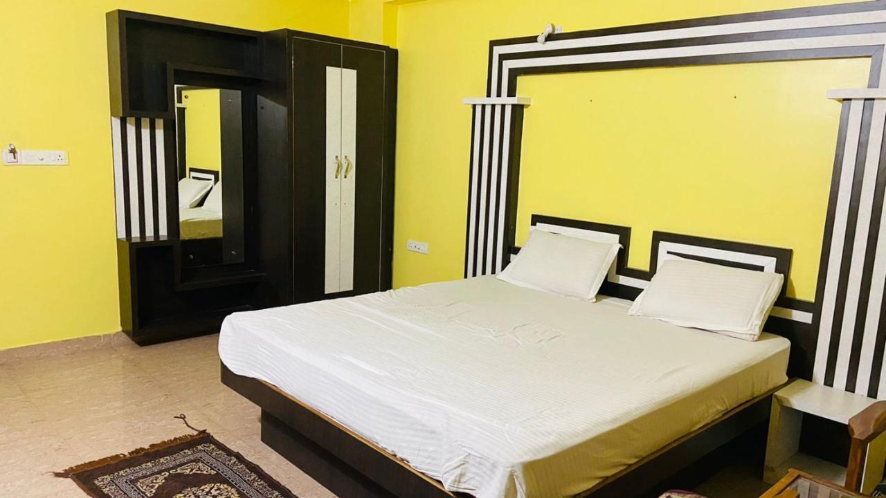 Hotel M J Residency Puri Luaran gambar
