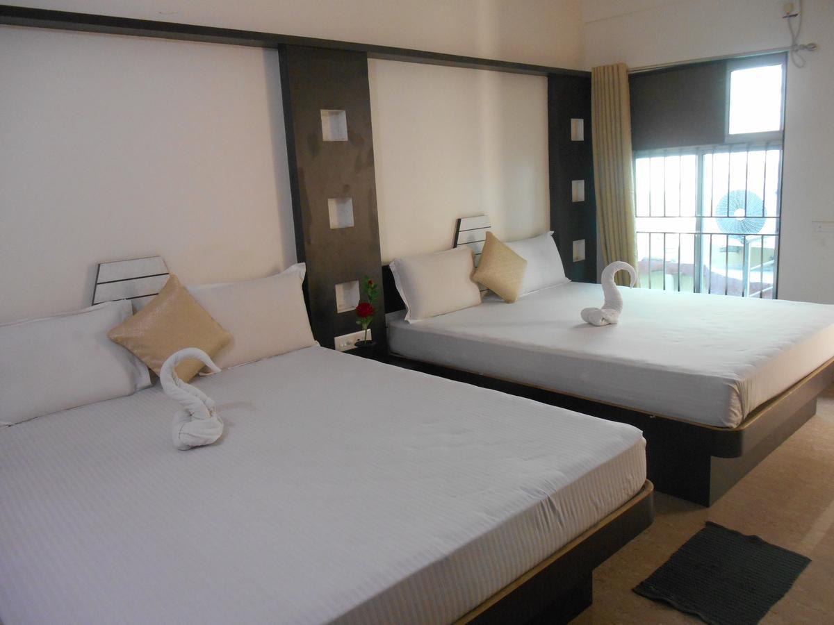 Hotel M J Residency Puri Luaran gambar