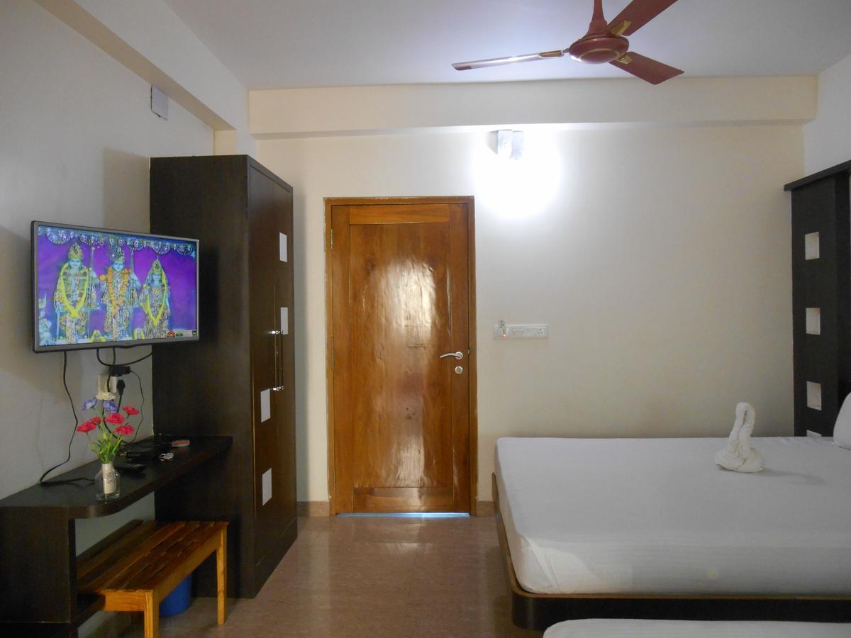 Hotel M J Residency Puri Luaran gambar